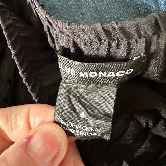 Club Monaco 100% silk skirt - Picture 3 of 8